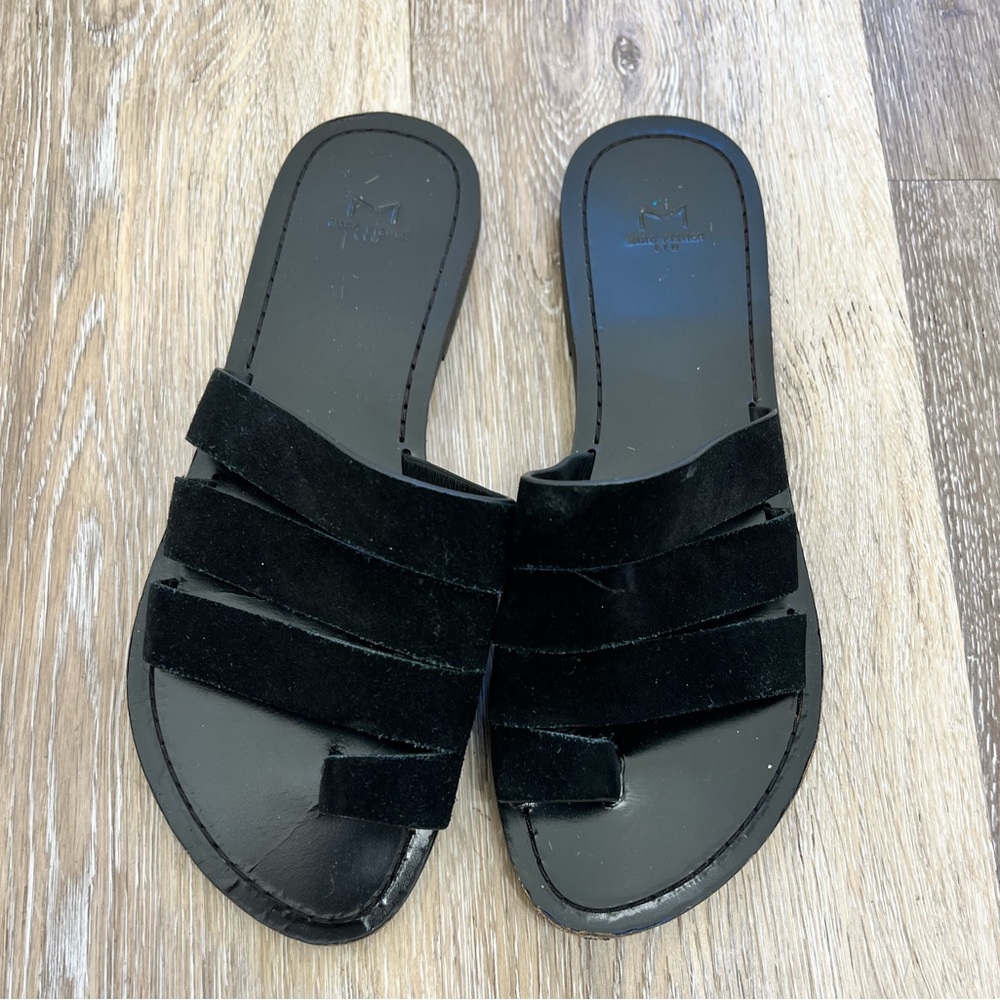 Marc fisher black suede sandals